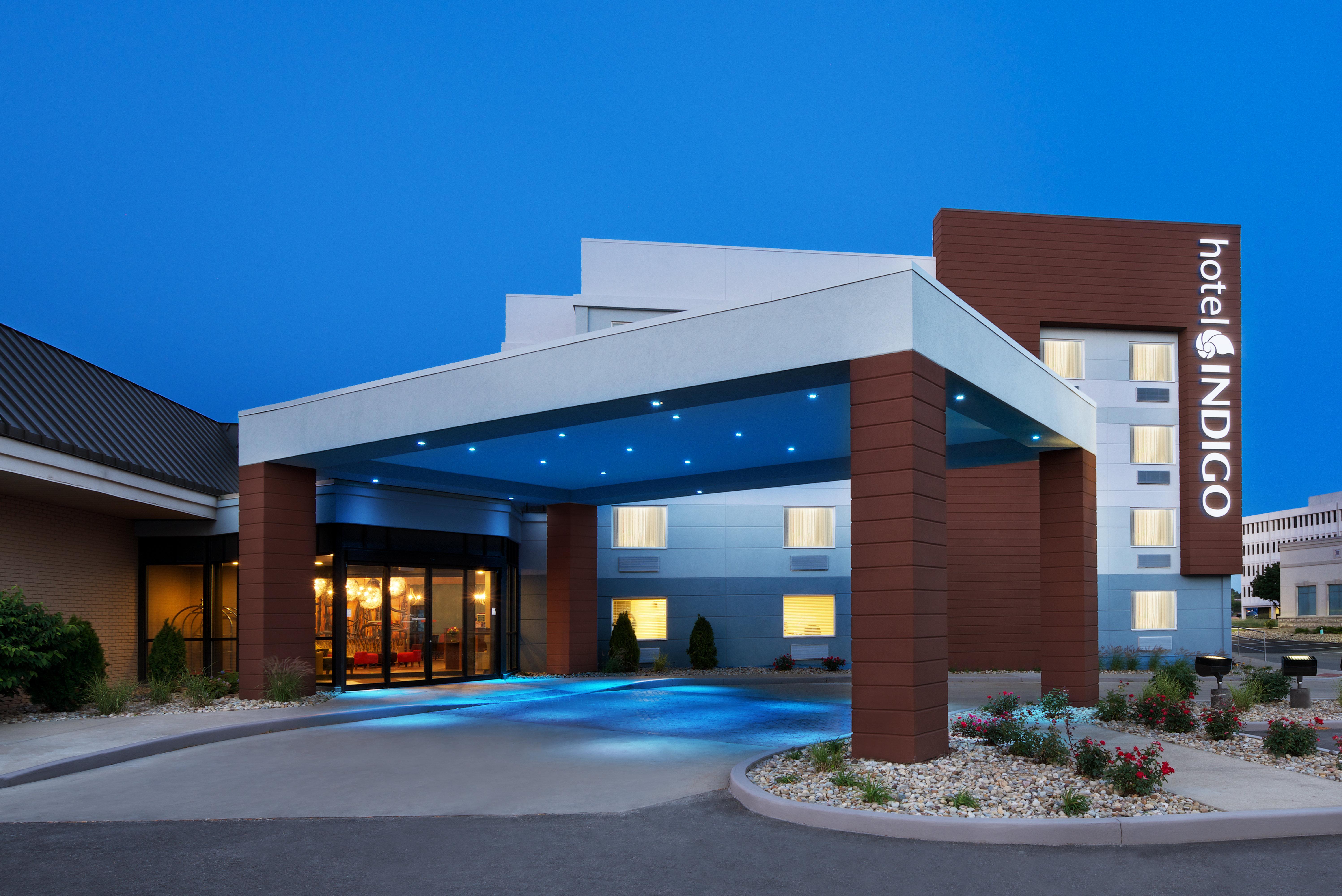 Hotel Indigo Cleveland Beachwood By Ihg Екстериор снимка